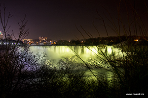 Freezing Niagara Falls at night